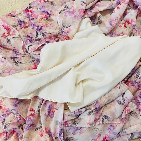 Mikael Aghal flutter sleeve pink floral gown - Picture 11 of 15